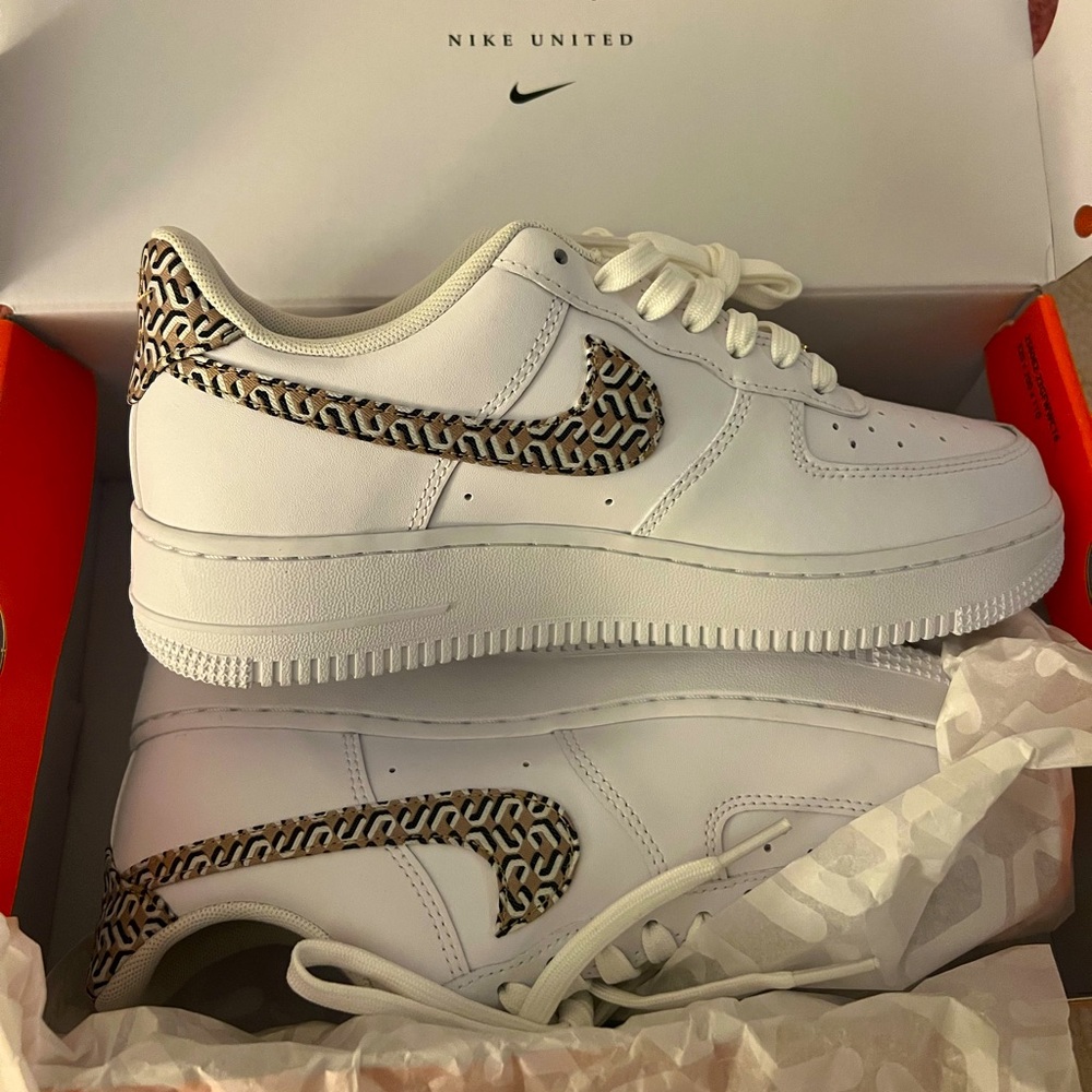 Women’s white Airforce’s size 8 LTX Nike United edition.